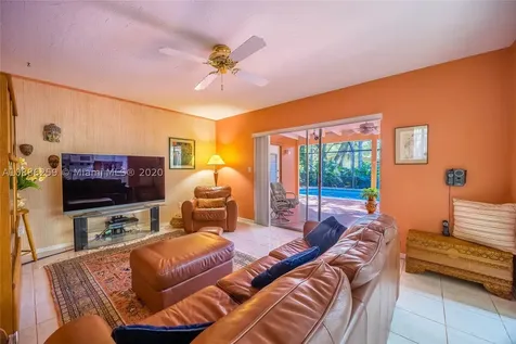 8340 SW 164th Terrace Palmetto Bay FL 33157