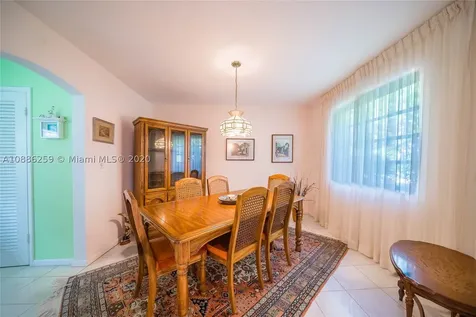 8340 SW 164th Terrace Palmetto Bay FL 33157