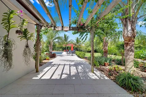17010 SW 92nd Court Palmetto Bay FL 33157