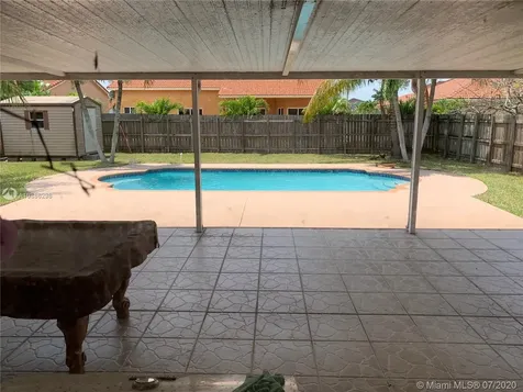 17856 SW 154th Place Miami FL 33187