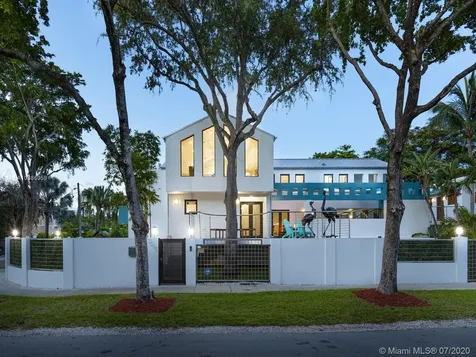3005 Washington Street Miami FL 33133