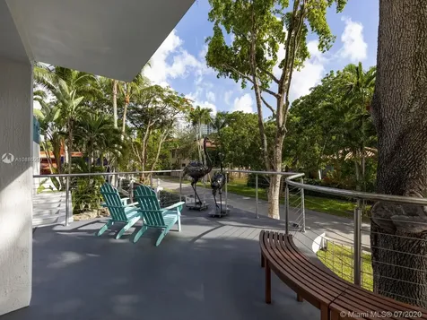 3005 Washington Street Miami FL 33133