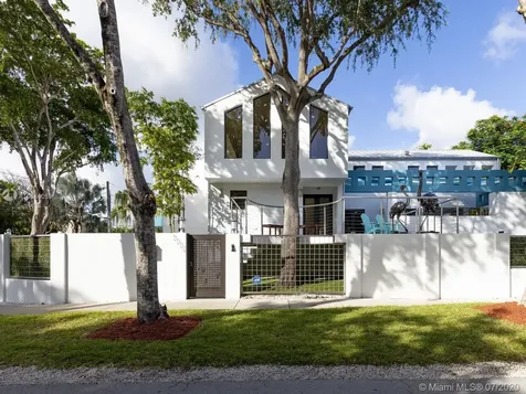 3005 Washington Street Miami FL 33133