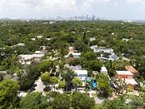 3005 Washington Street Miami FL 33133