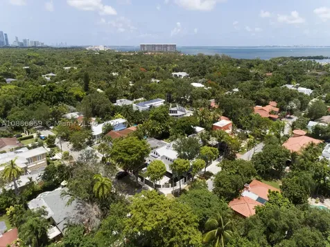 3005 Washington Street Miami FL 33133