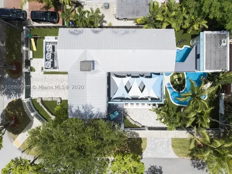 3005 Washington Street Miami FL 33133