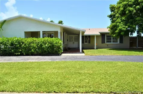 9931 SW 195th Street Cutler Bay FL 33157