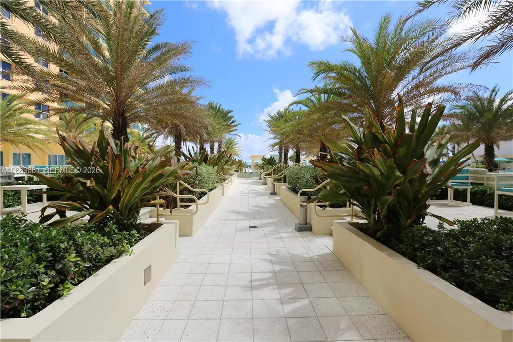 2501 S Ocean Drive Hollywood FL 33019