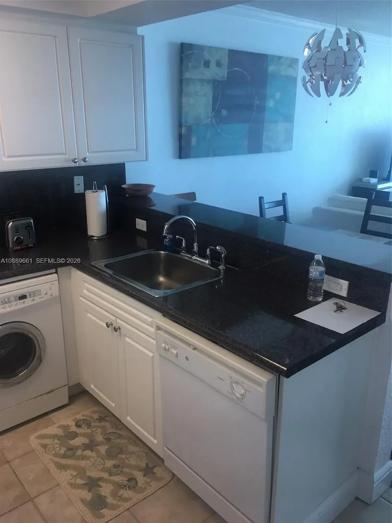 2501 S Ocean Drive Hollywood FL 33019