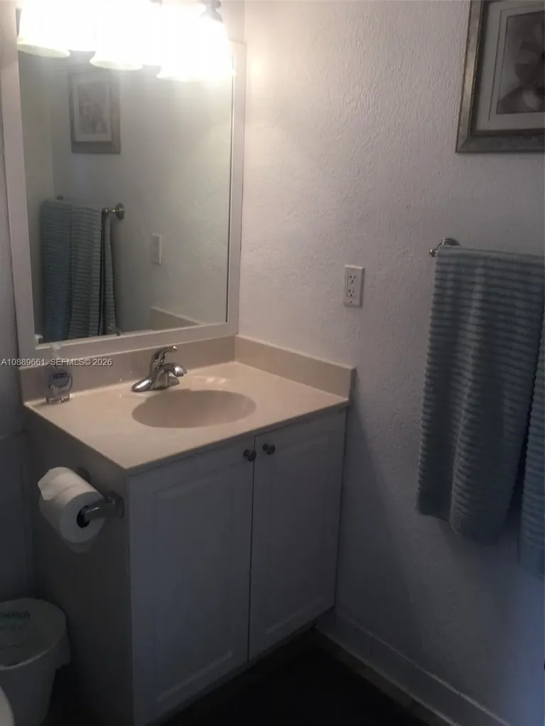 2501 S Ocean Drive Hollywood FL 33019