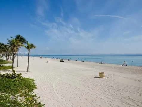2501 S Ocean Drive Hollywood FL 33019
