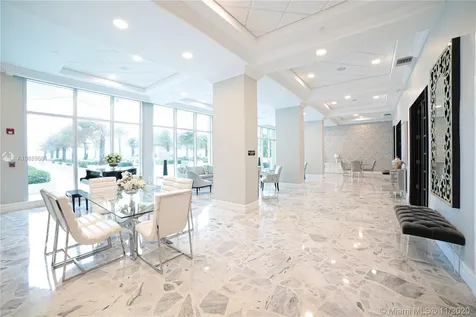2501 S Ocean Drive Hollywood FL 33019