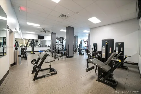 2501 S Ocean Drive Hollywood FL 33019
