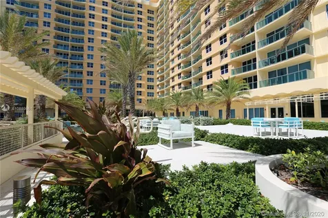2501 S Ocean Drive Hollywood FL 33019