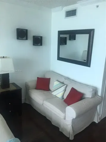 2501 S Ocean Drive Hollywood FL 33019