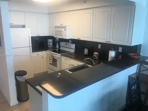 2501 S Ocean Drive Hollywood FL 33019