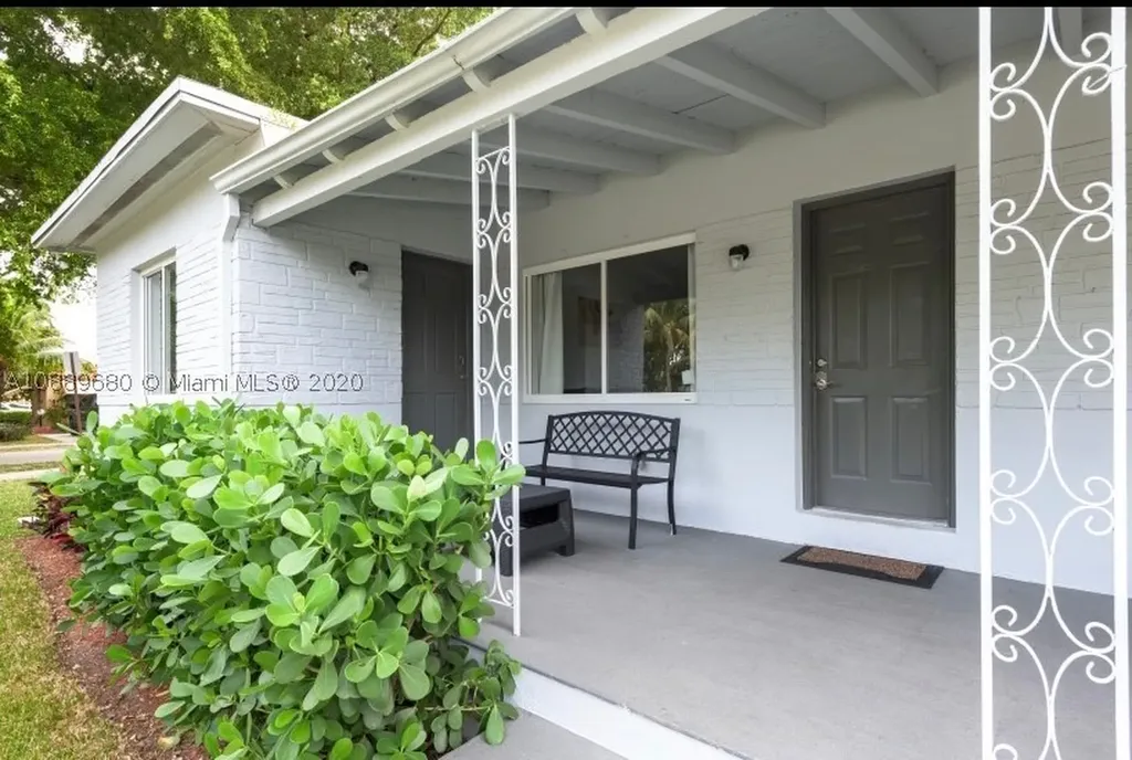 2002 Wiley Street Hollywood FL 33020