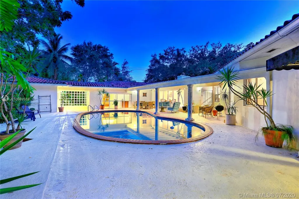 5409 Riviera Drive Coral Gables FL 33146