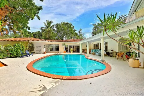 5409 Riviera Drive Coral Gables FL 33146