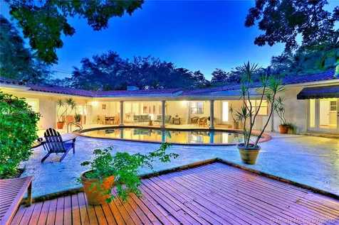 5409 Riviera Drive Coral Gables FL 33146