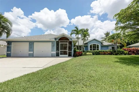 6830 NW Bengal Street Port St. Lucie FL 34983