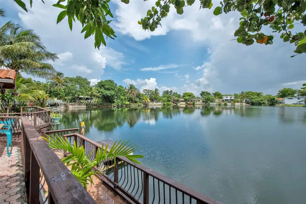 871 Heron Avenue Miami Springs FL 33166