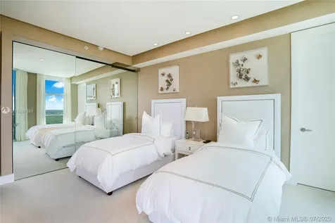 16051 Collins Avenue Sunny Isles Beach FL 33160