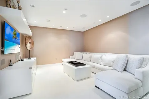 16051 Collins Avenue Sunny Isles Beach FL 33160