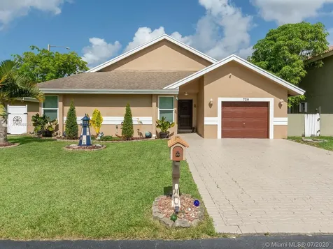 720 NW 207th Terrace Pembroke Pines FL 33029
