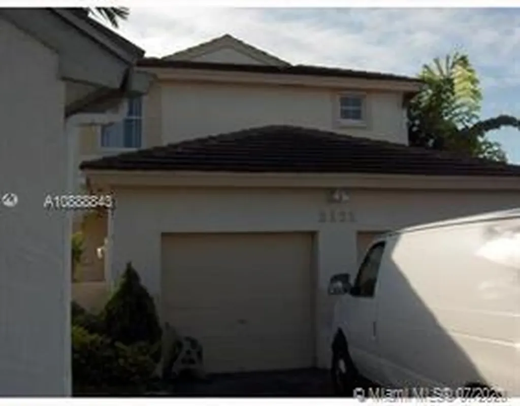 2121 NW 188th Terrace Pembroke Pines FL 33029