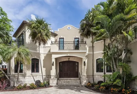 284 Carabela Court Coral Gables FL 33143