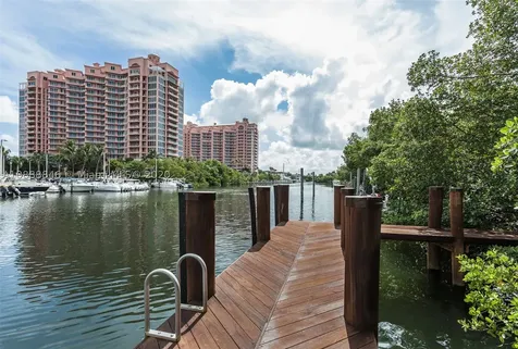 284 Carabela Court Coral Gables FL 33143