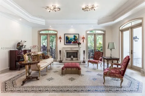 284 Carabela Court Coral Gables FL 33143