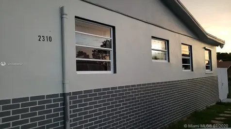 2310 NW 171st Terrace Miami Gardens FL 33056