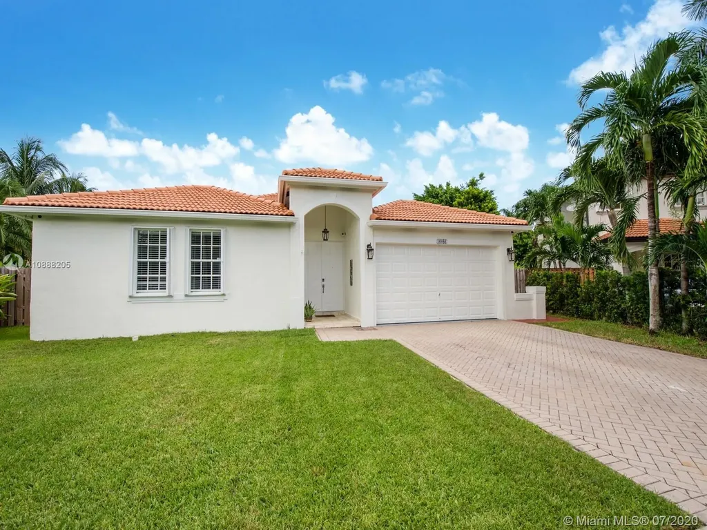 16081 SW 99th Lane Miami FL 33196