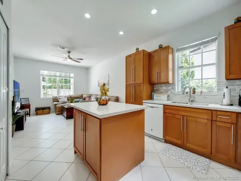 16081 SW 99th Lane Miami FL 33196
