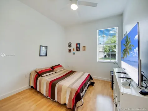 16081 SW 99th Lane Miami FL 33196