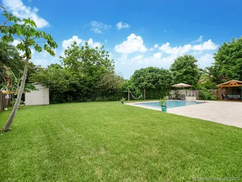 16081 SW 99th Lane Miami FL 33196