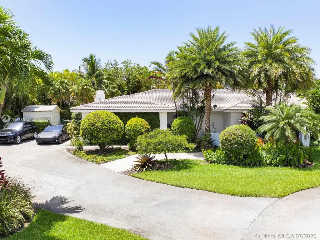 7100 SW 118th Street Pinecrest FL 33156