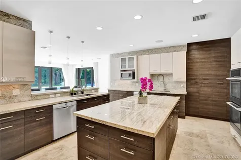 19001 NE 21st Avenue North Miami Beach FL 33179