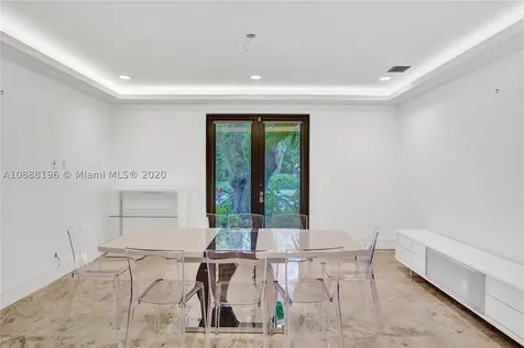 19001 NE 21st Avenue North Miami Beach FL 33179