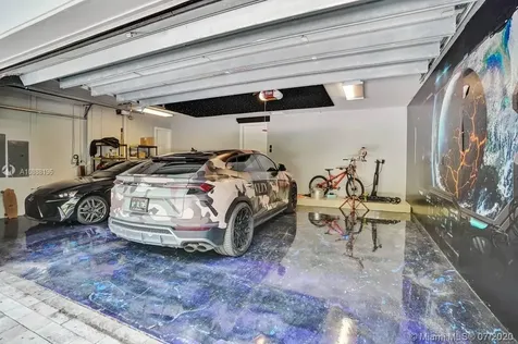19001 NE 21st Avenue North Miami Beach FL 33179