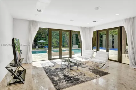 19001 NE 21st Avenue North Miami Beach FL 33179