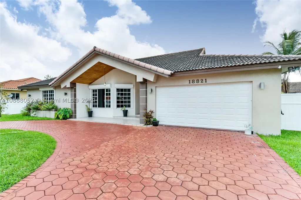 18821 Wentworth Drive Hialeah FL 33015