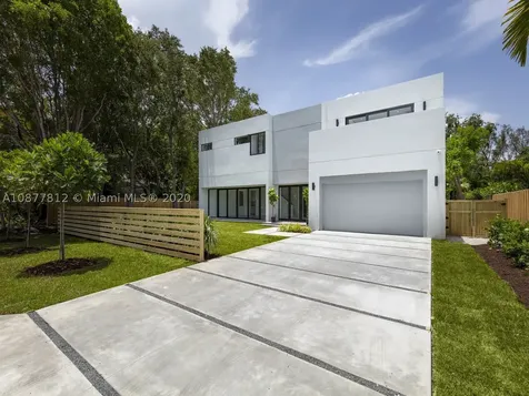 6485 SW 82nd Street Miami FL 33143
