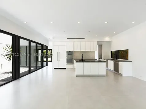 6485 SW 82nd Street Miami FL 33143