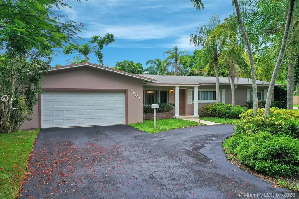 8401 SW 155th Terrace Palmetto Bay FL 33157