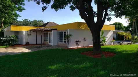 5010 Sago Palm Circle Tamarac FL 33319