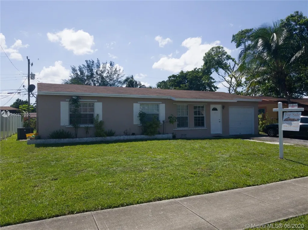 1531 SW 66th Avenue North Lauderdale FL 33068
