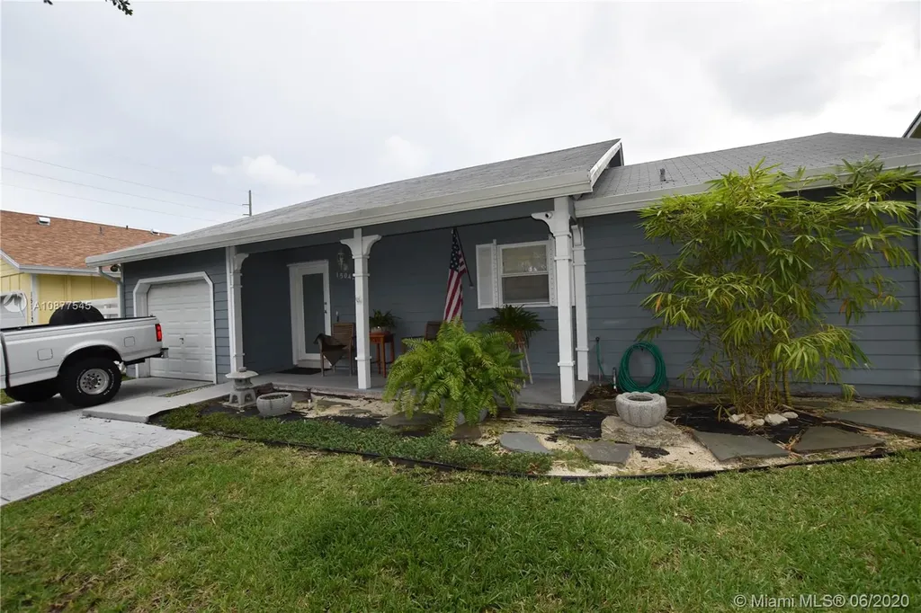 15042 SW 143rd Place Miami FL 33186